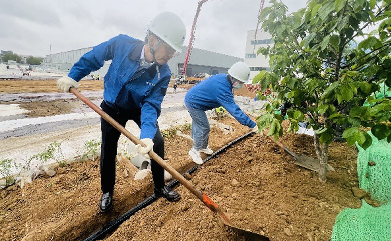 早春に新緑を添える――荏原新会社植樹活動